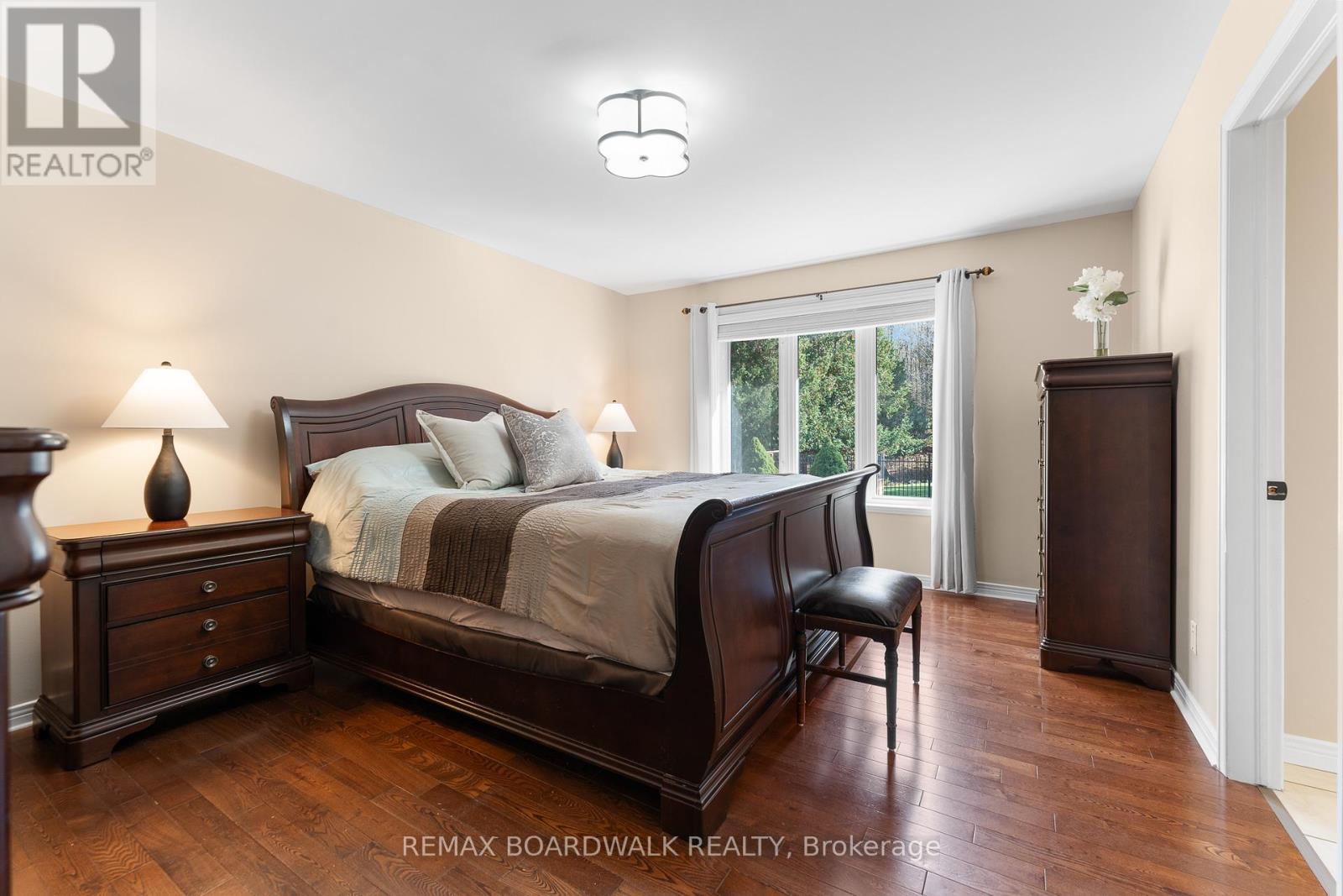 Primary Bedroom w/ 5 PC Ensuite & WIC - 14 Panandrick View Drive, Ottawa, ON