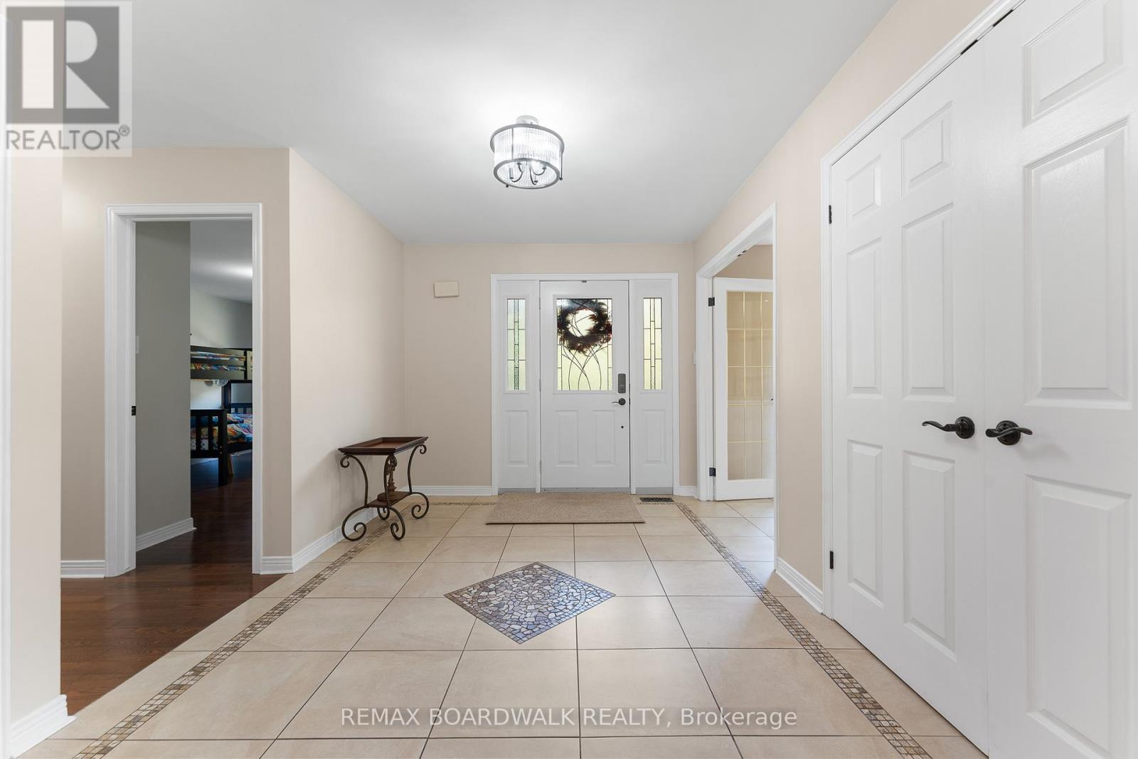 Spacious Tiled Front Foyer - 14 Panandrick View Drive, Ottawa, ON