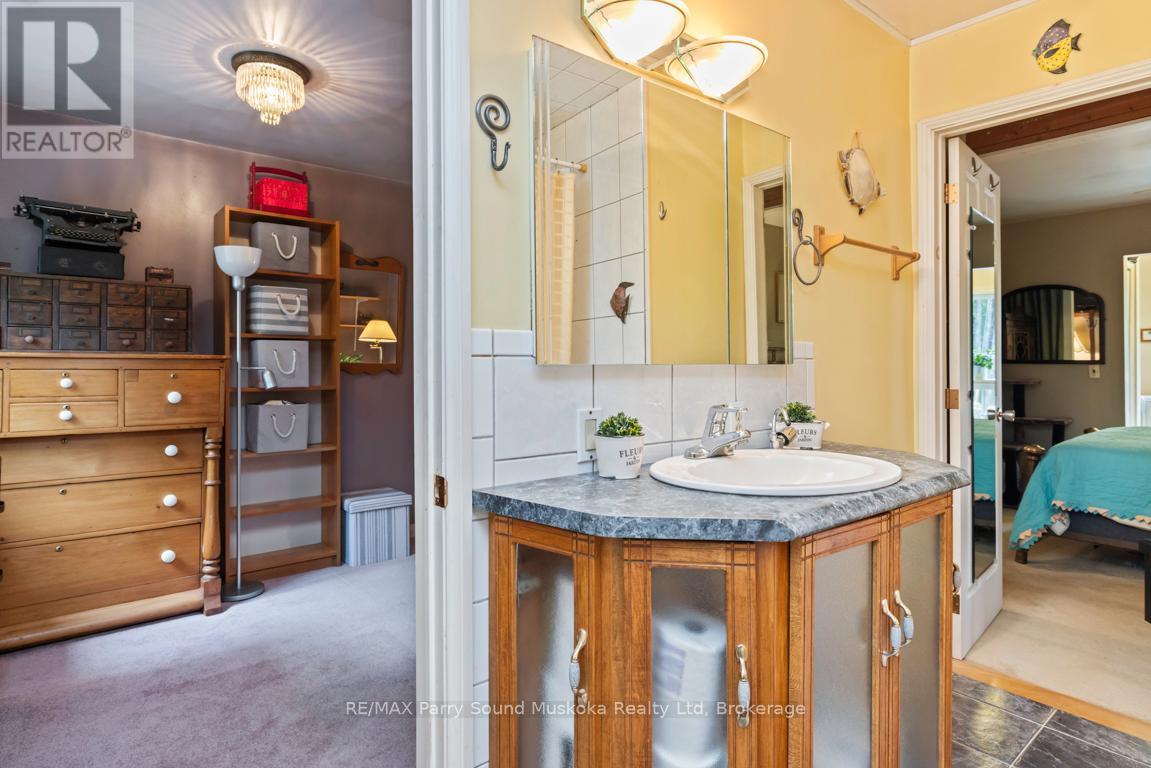 4pc bath - 252 Dunchurch Estates Road, Whitestone (Hagerman), ON