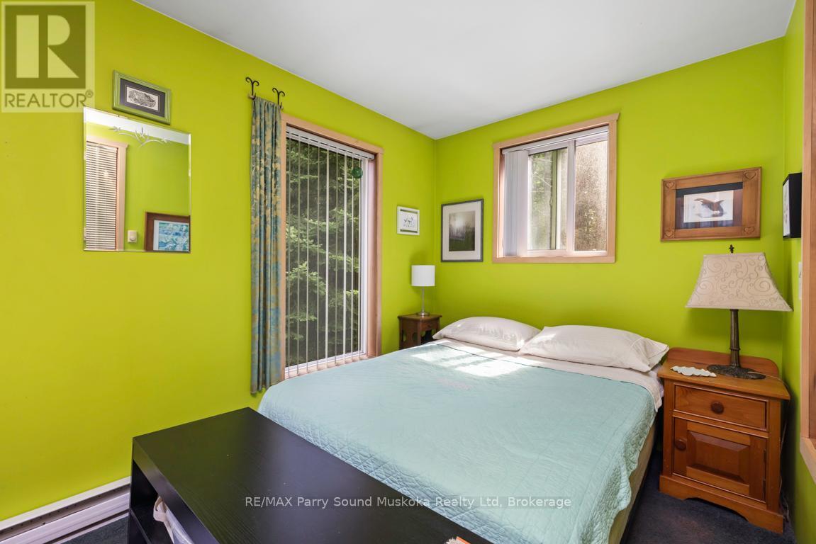2nd bedroom - 252 Dunchurch Estates Road, Whitestone (Hagerman), ON