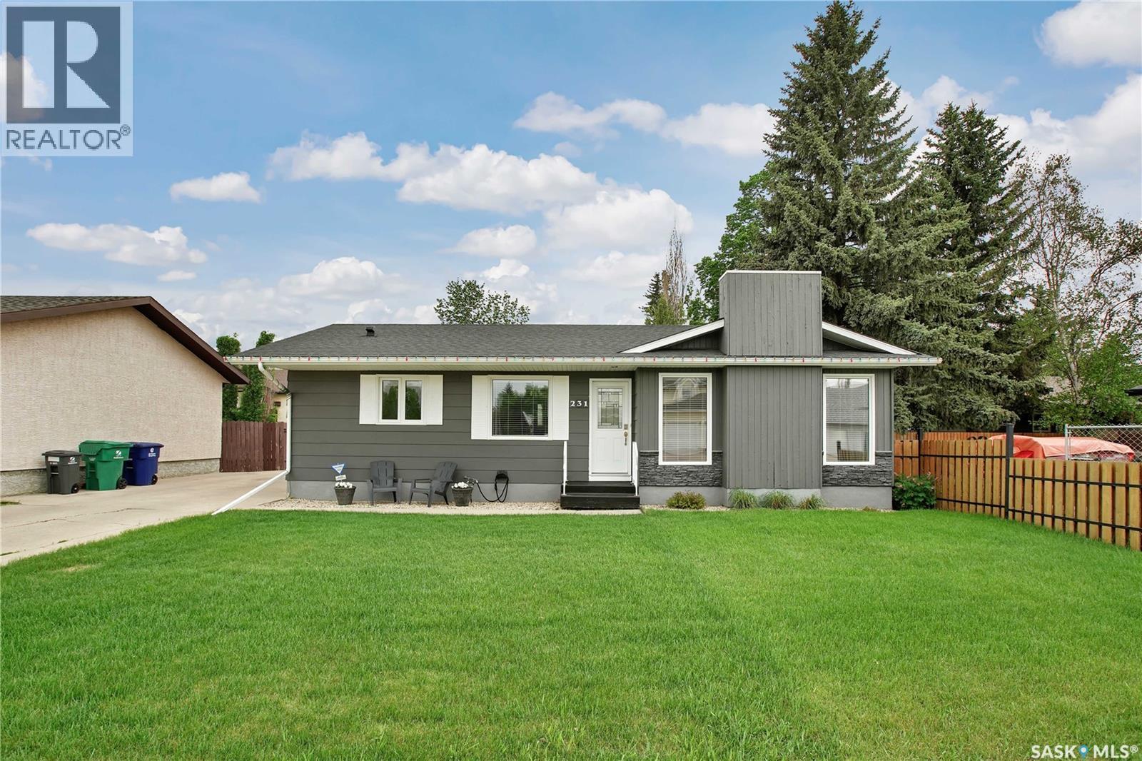 231 Roborecki Crescent, Saskatoon, SK