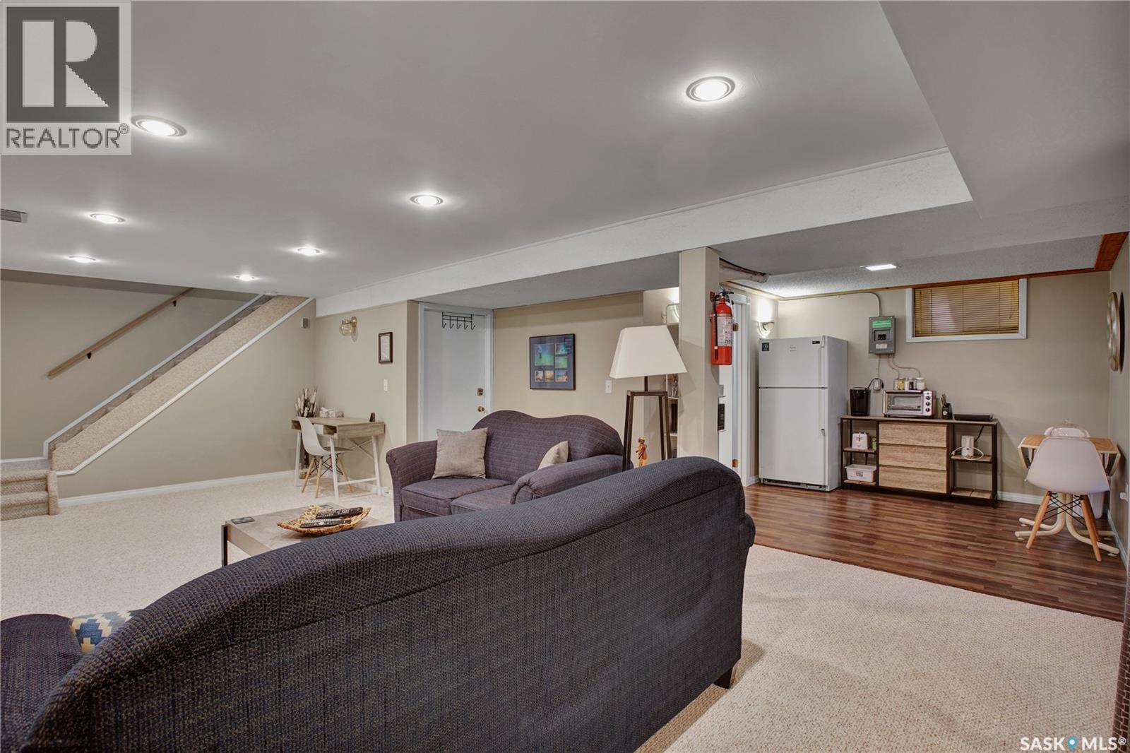 231 Roborecki Crescent, Saskatoon, SK