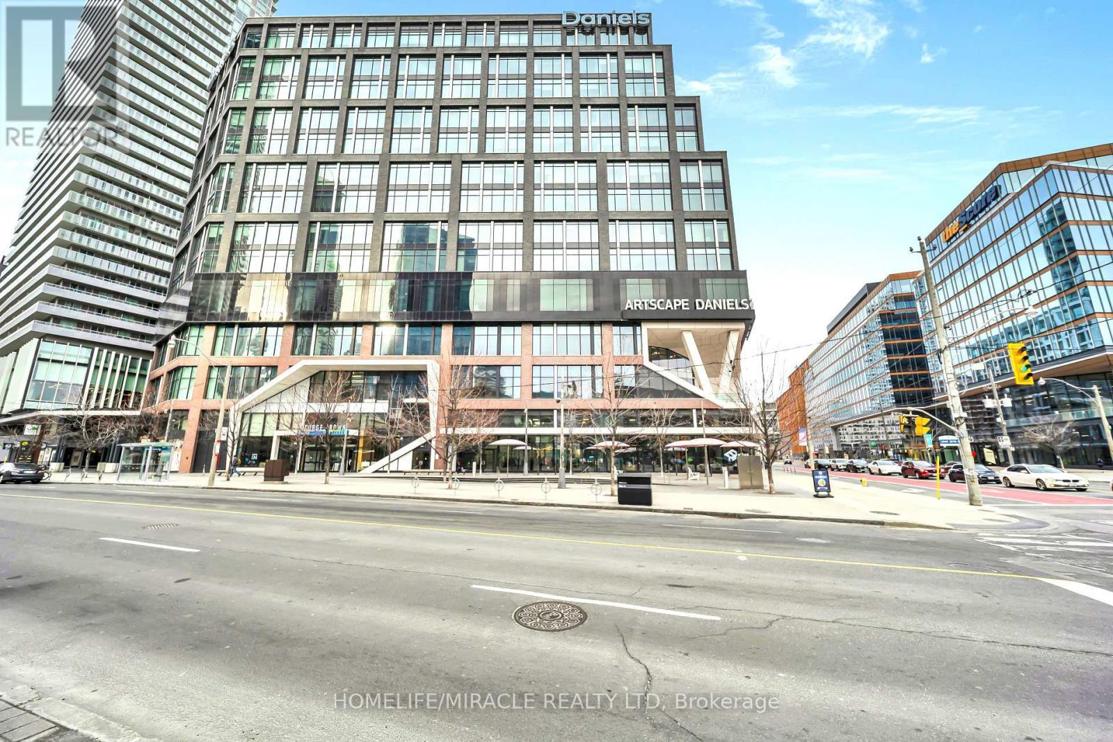 721 - 130 Queens Quay E, Toronto, ON