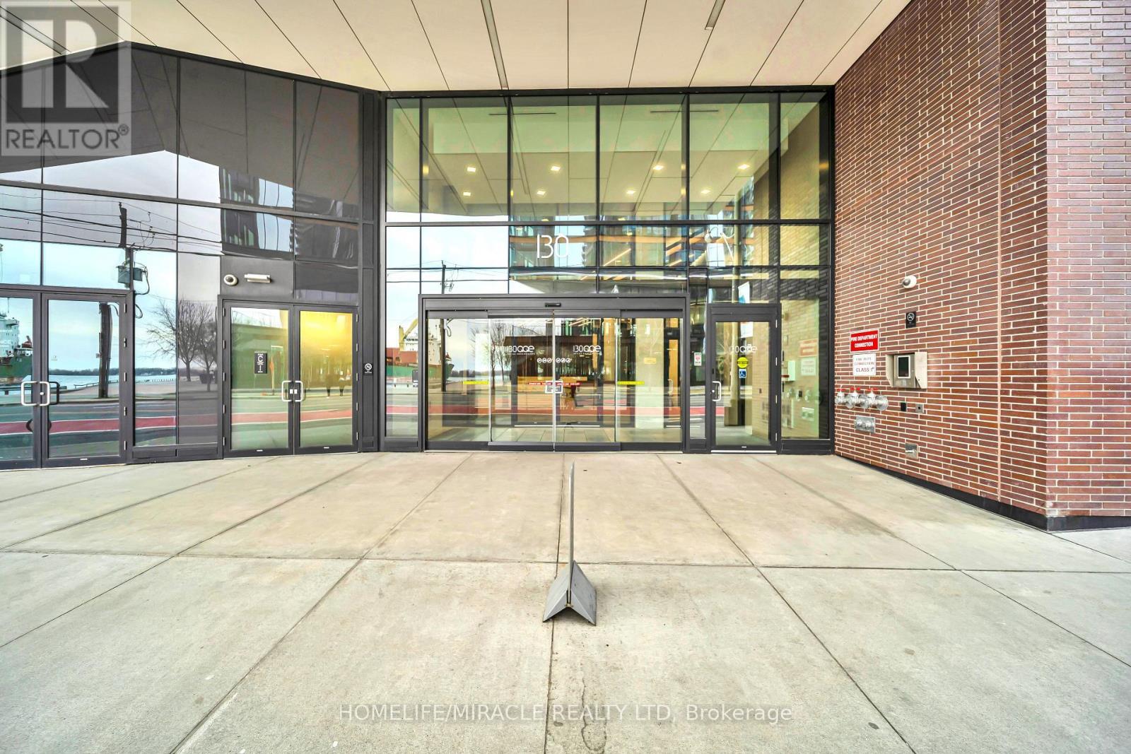721 - 130 Queens Quay E, Toronto, ON