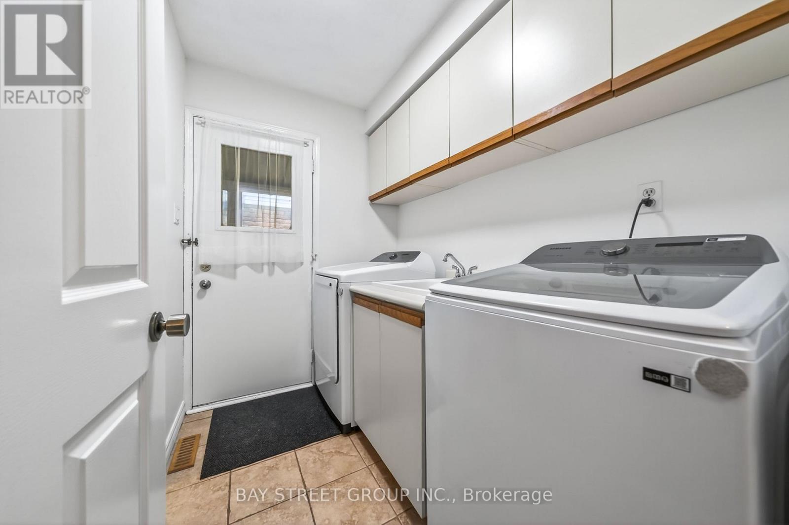 145 Sandyhook Square, Toronto, ON