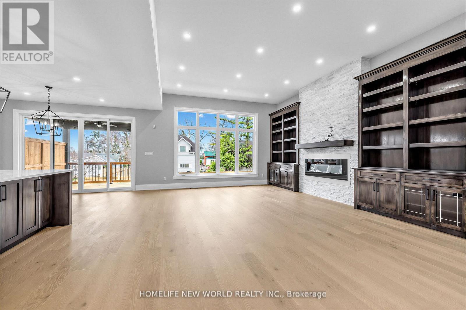225 Sunnybrae Avenue, Innisfil, ON