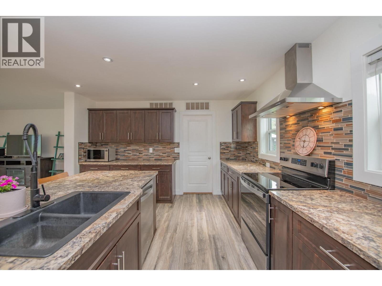 272 Lumby Mabel Lake Road, Lumby, BC
