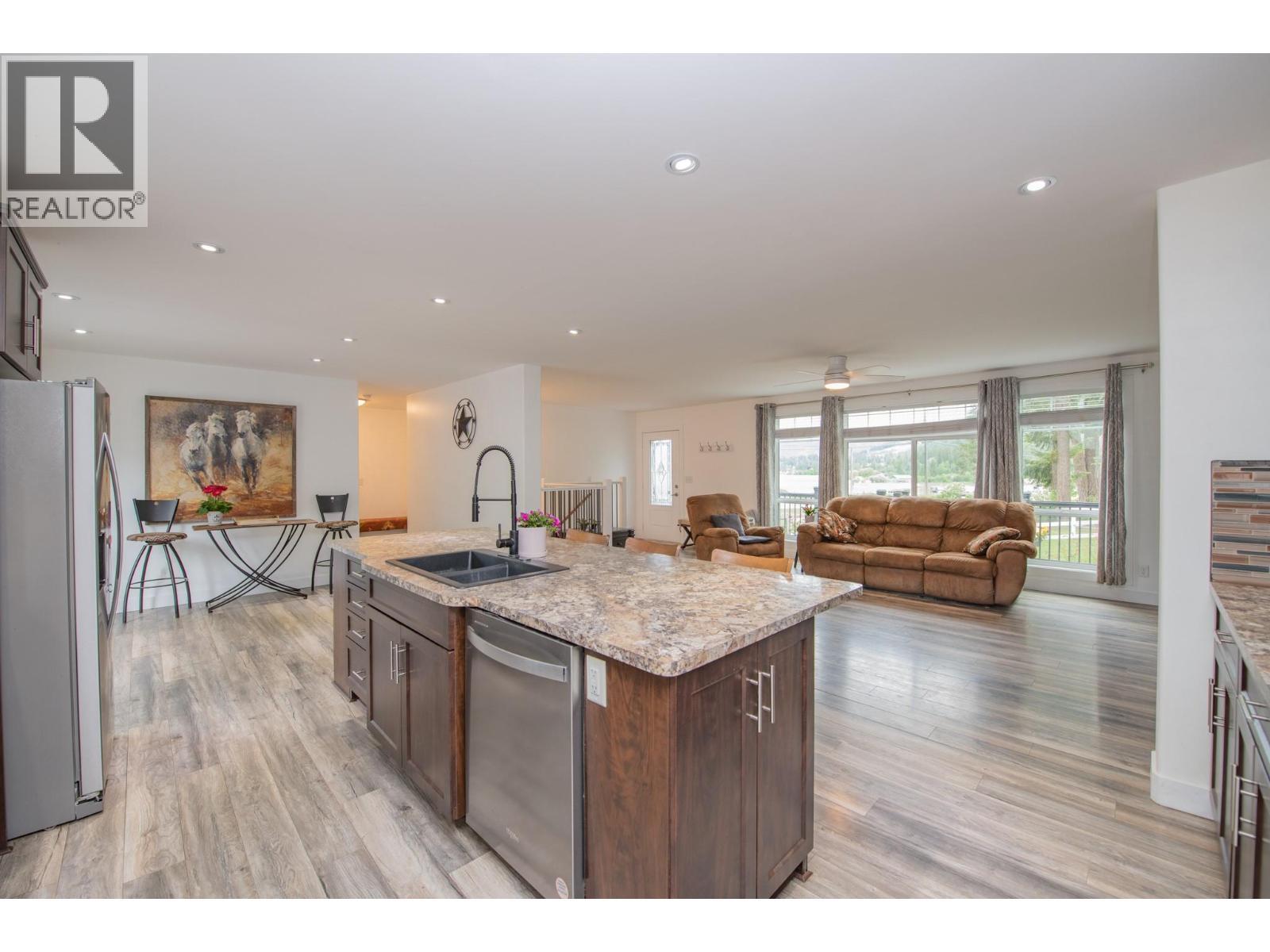 272 Lumby Mabel Lake Road, Lumby, BC