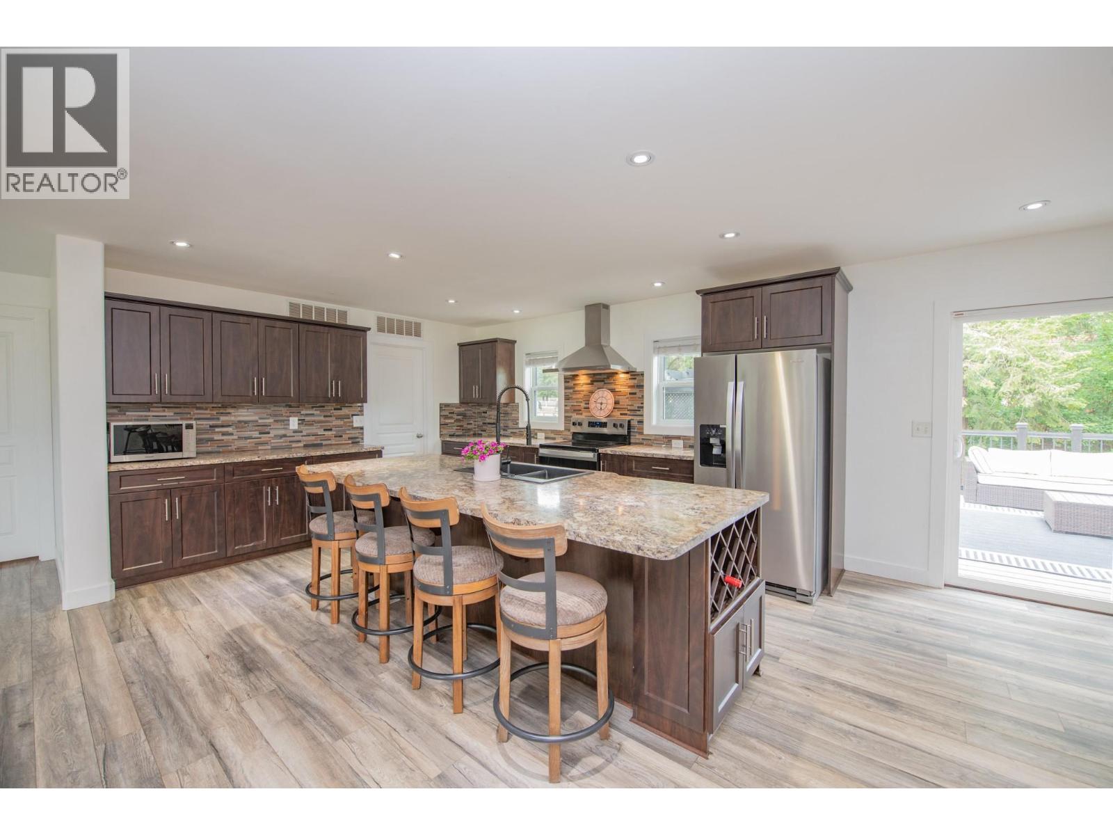 272 Lumby Mabel Lake Road, Lumby, BC
