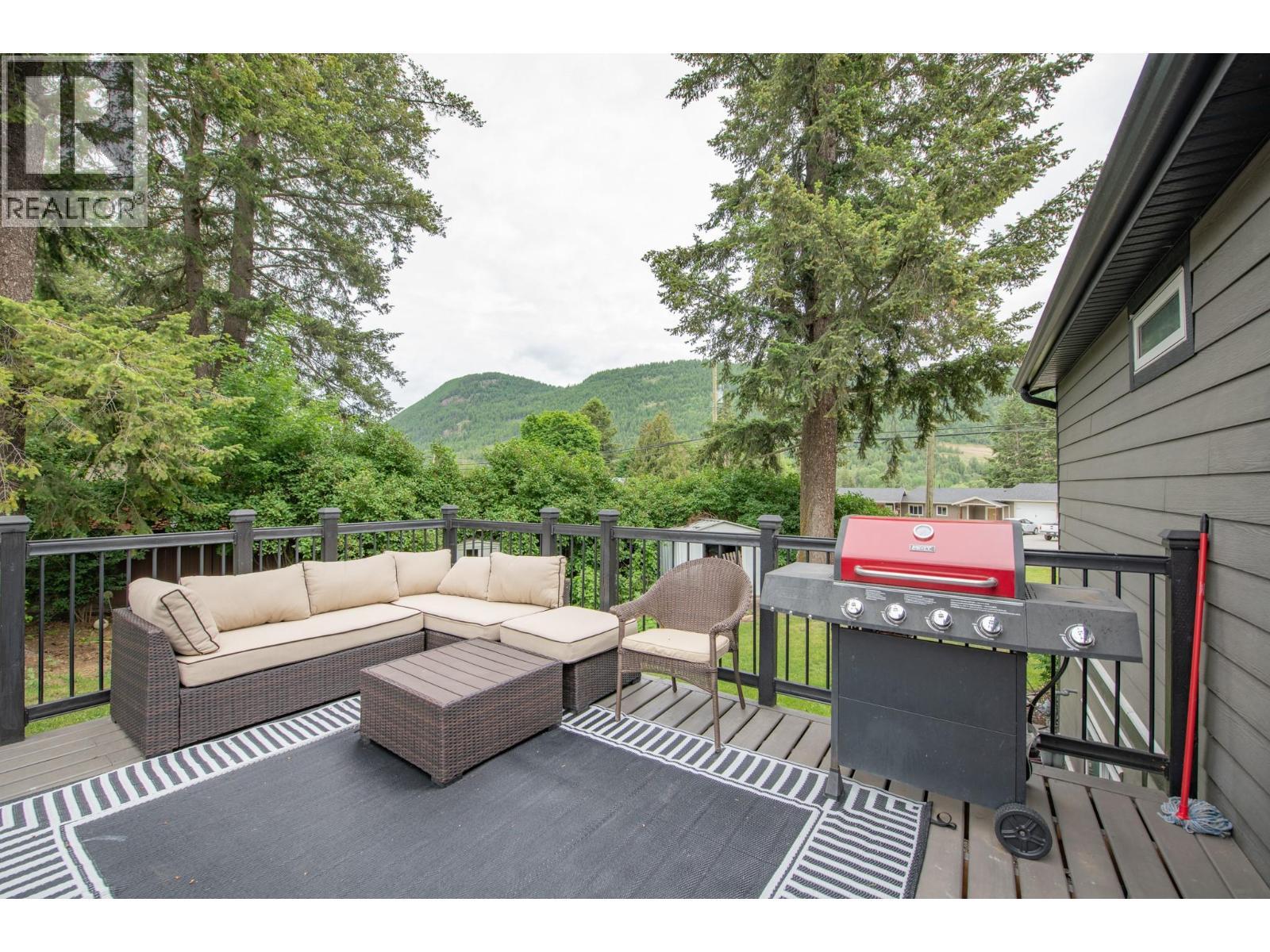 272 Lumby Mabel Lake Road, Lumby, BC