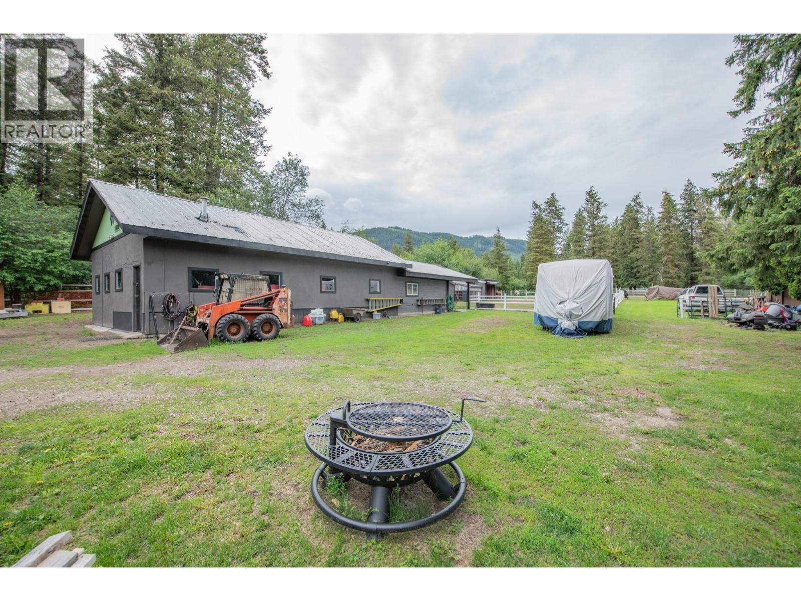 272 Lumby Mabel Lake Road, Lumby, BC