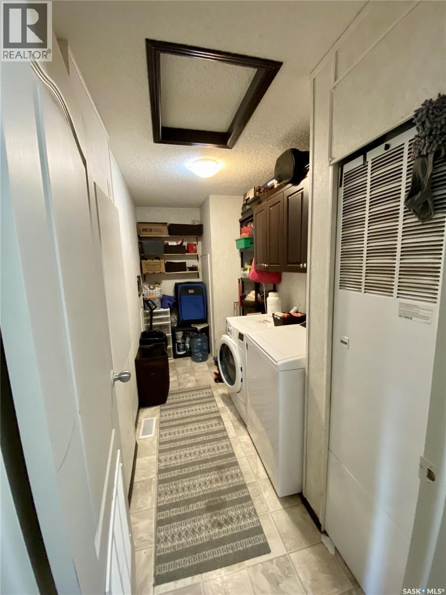 114 3 Street E, Carnduff, SK