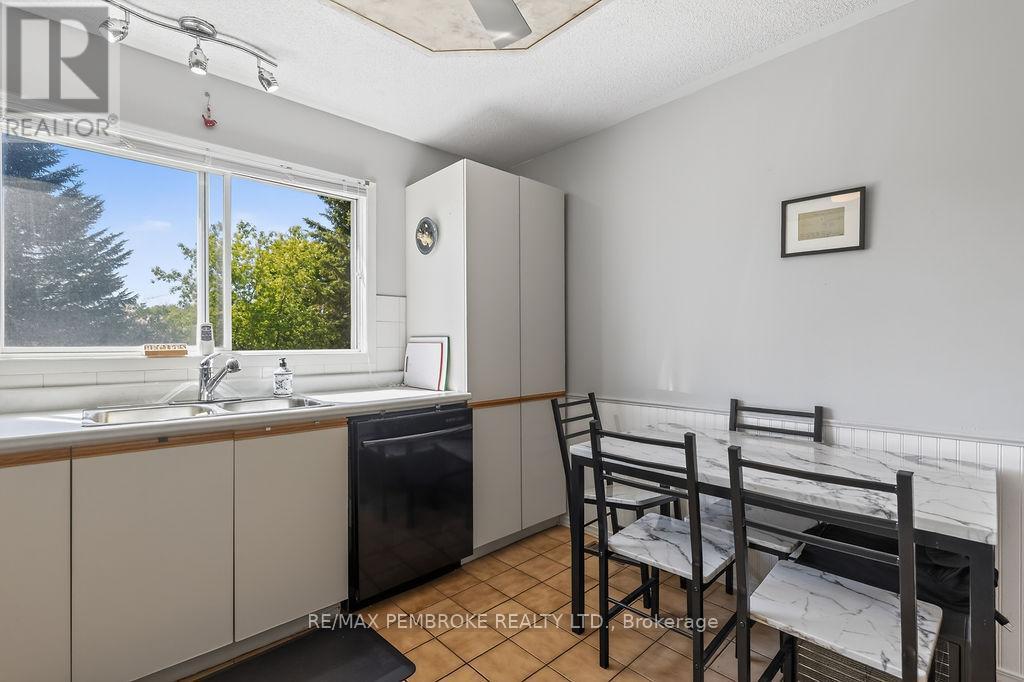 466 Gourley Avenue, Pembroke, ON