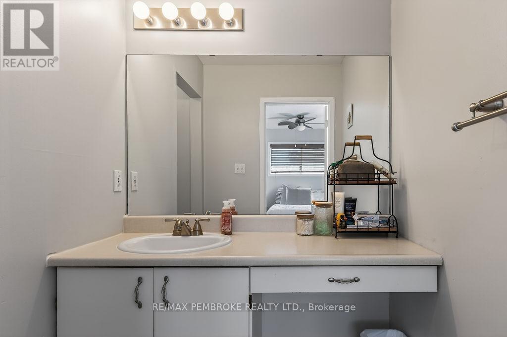 466 Gourley Avenue, Pembroke, ON