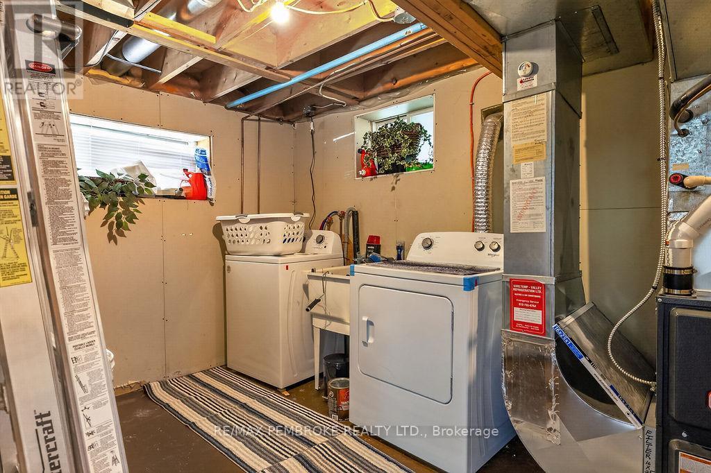 466 Gourley Avenue, Pembroke, ON