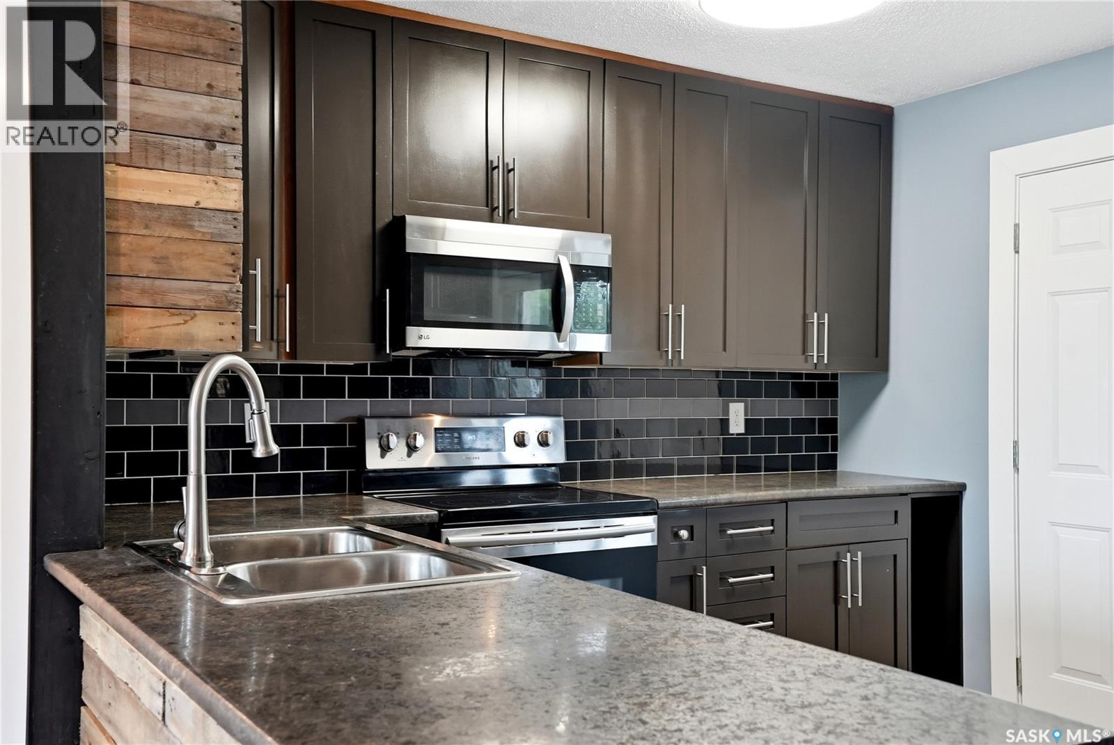 424 Dalhousie Crescent, Saskatoon, SK