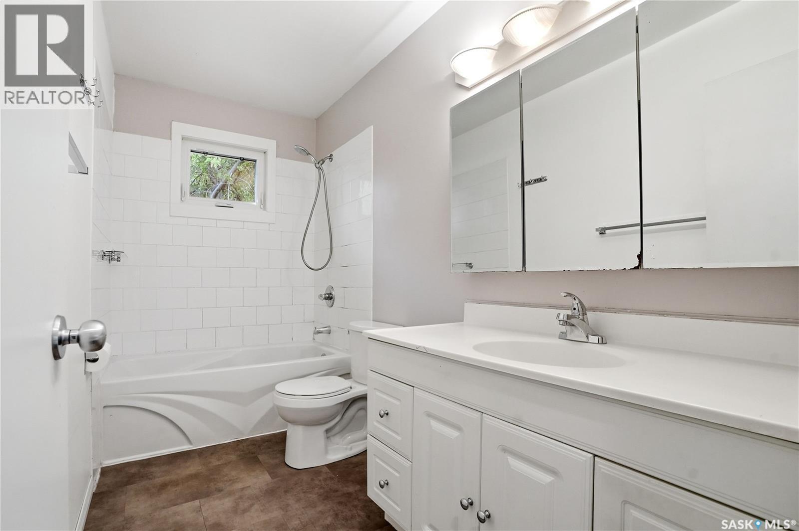 424 Dalhousie Crescent, Saskatoon, SK