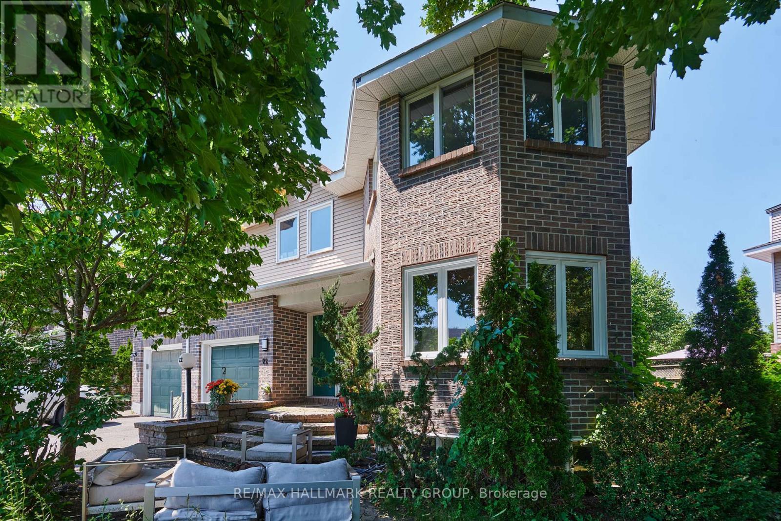 Welcome to 22 Terrace Drive, Bells Corners - 22 Terrace Drive, Ottawa, ON