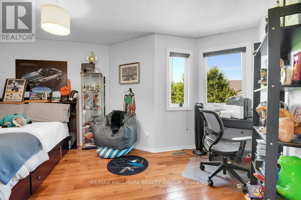 Quiet study bay in bedroom #1 - 22 Terrace Drive, Ottawa, ON
