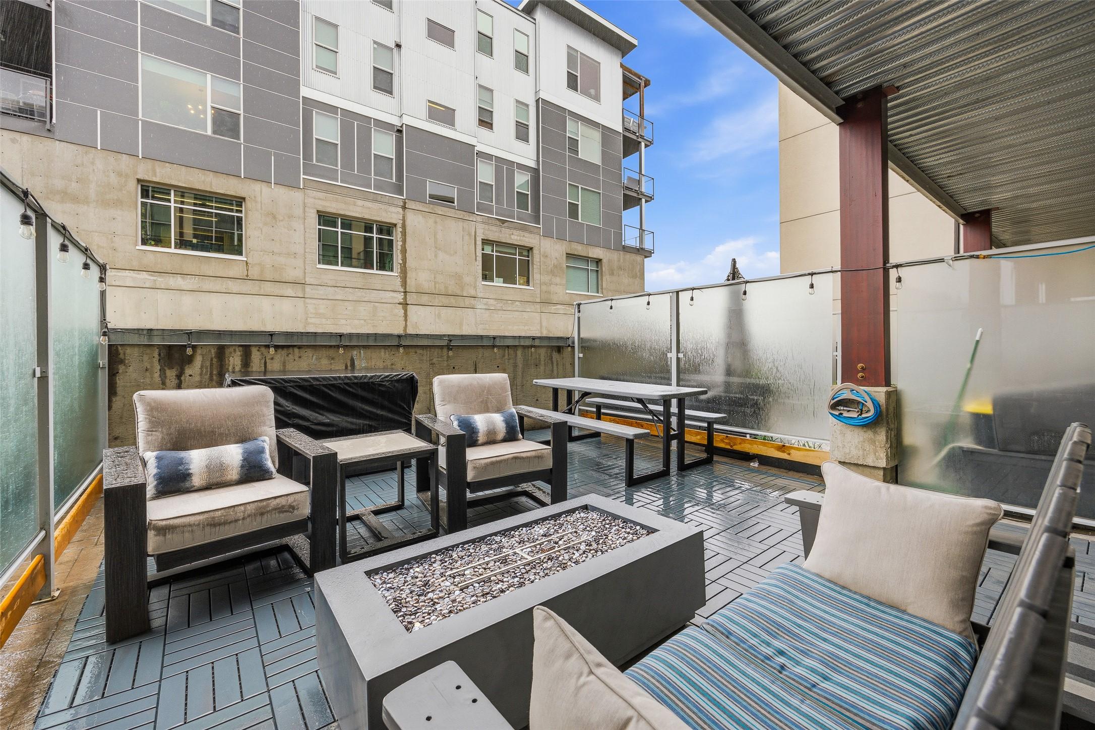 214-1289 Ellis Street, Kelowna, BC - Outdoor With Deck Patio Veranda With Exterior