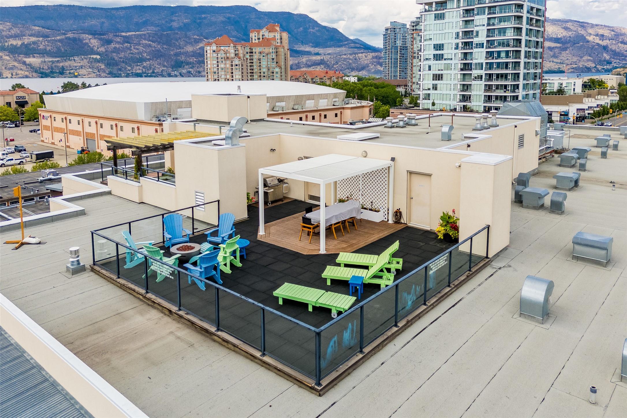 214-1289 Ellis Street, Kelowna, BC - Outdoor