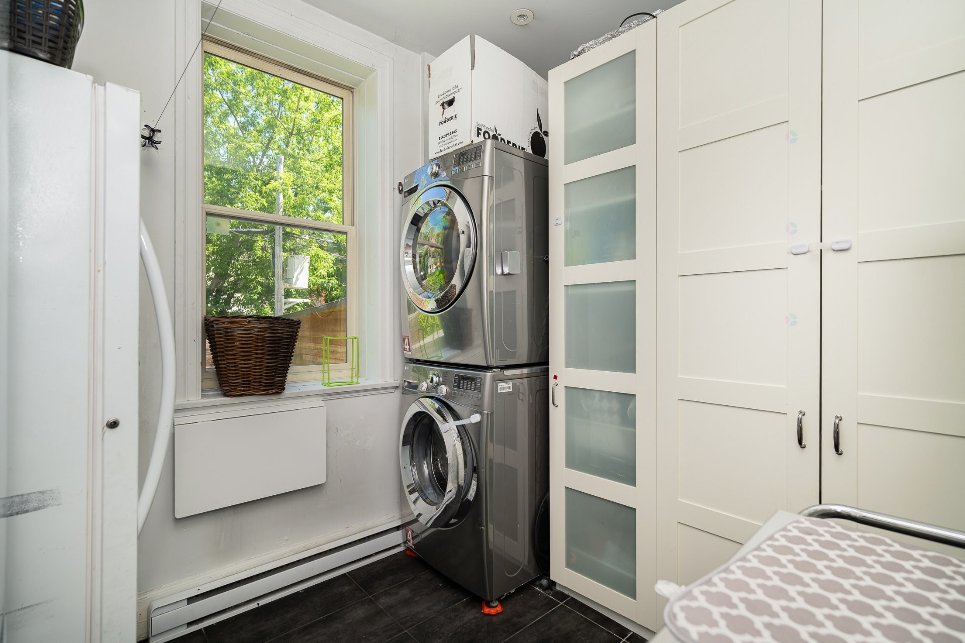 Laundry - 3829 Av. Draper, Montréal (Côte-Des-Neiges/Notre-Dame-De-Grâce), QC - Indoor Photo Showing Laundry Room
