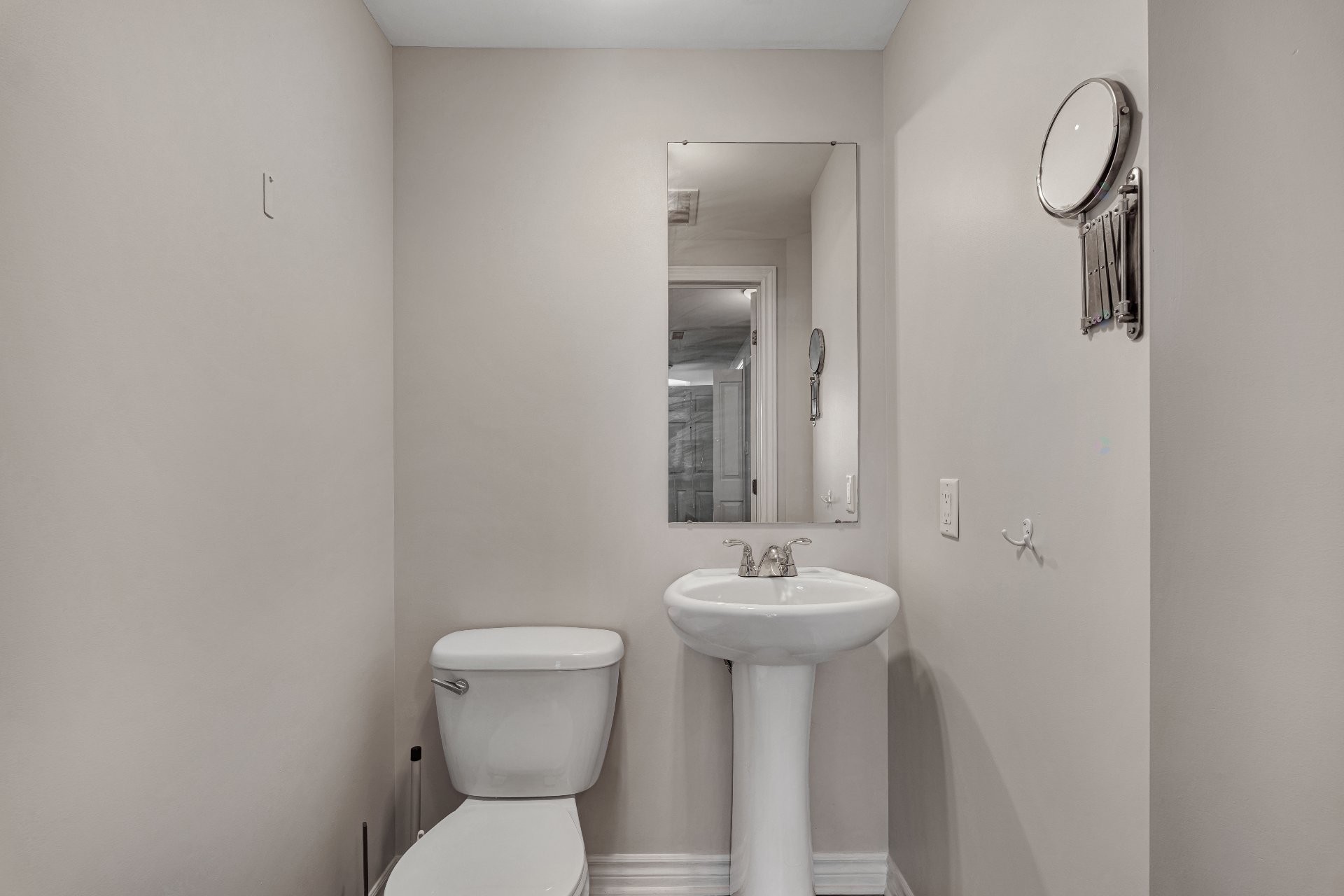 Powder room - 4-129 Rue D'Augusta, Gatineau (Aylmer), QC - Indoor Photo Showing Bathroom