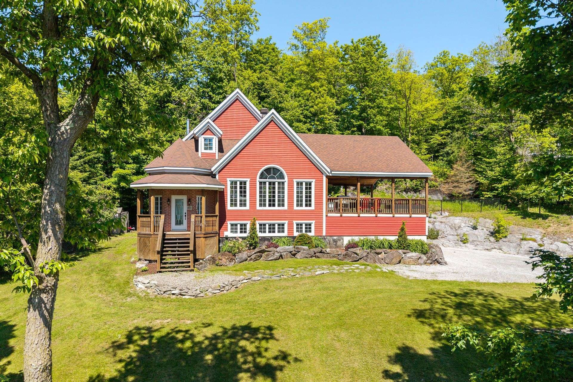 Front of Structure - 975 Rg St-Henri, Saint-Armand, QC - Outdoor