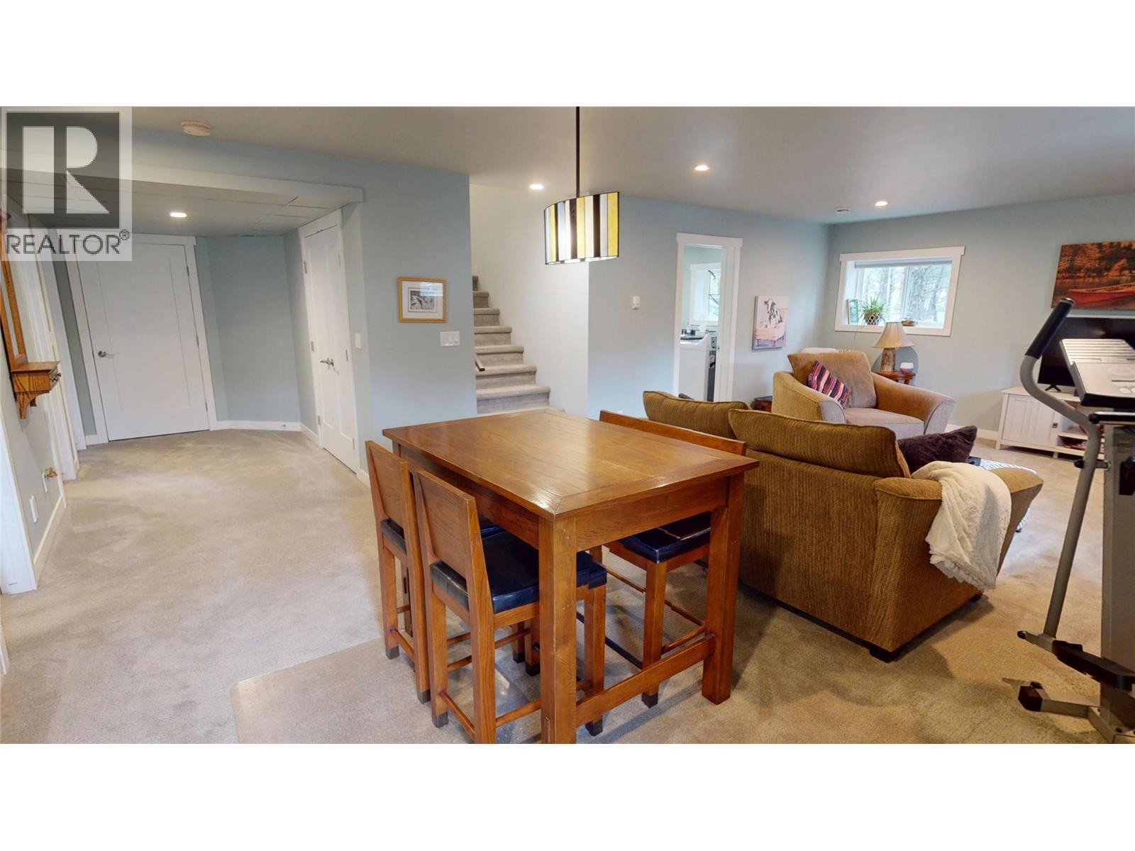 956 Copper Point Way, Invermere, BC