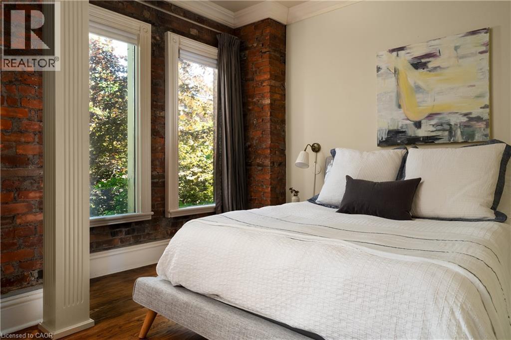 163 Duke Street, Hamilton, ON - Indoor Photo Showing Bedroom