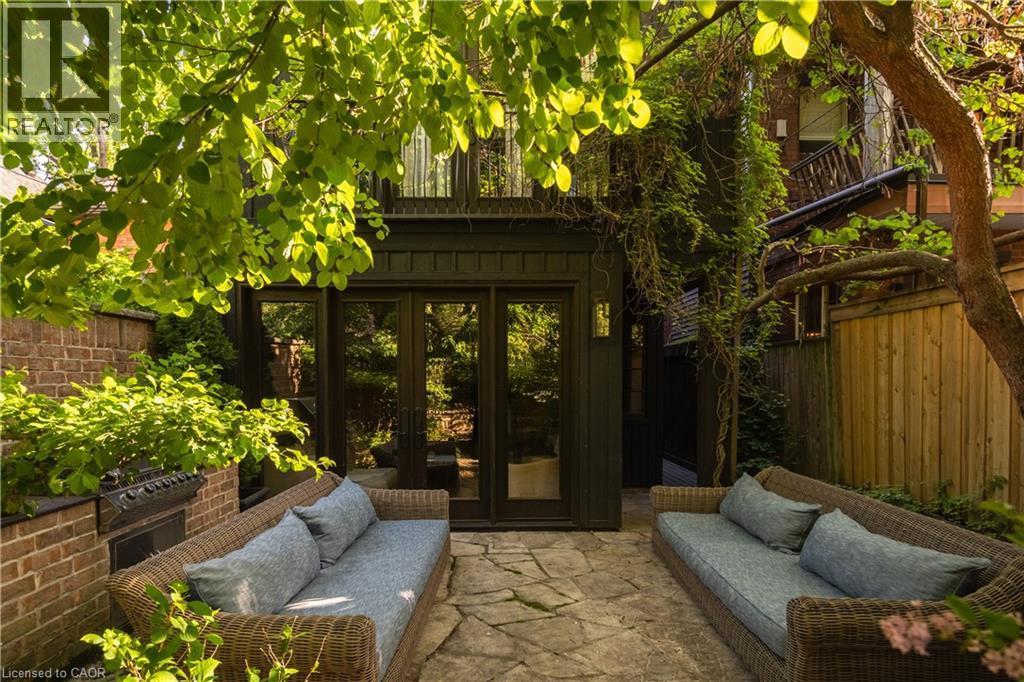 163 Duke Street, Hamilton, ON - Outdoor
