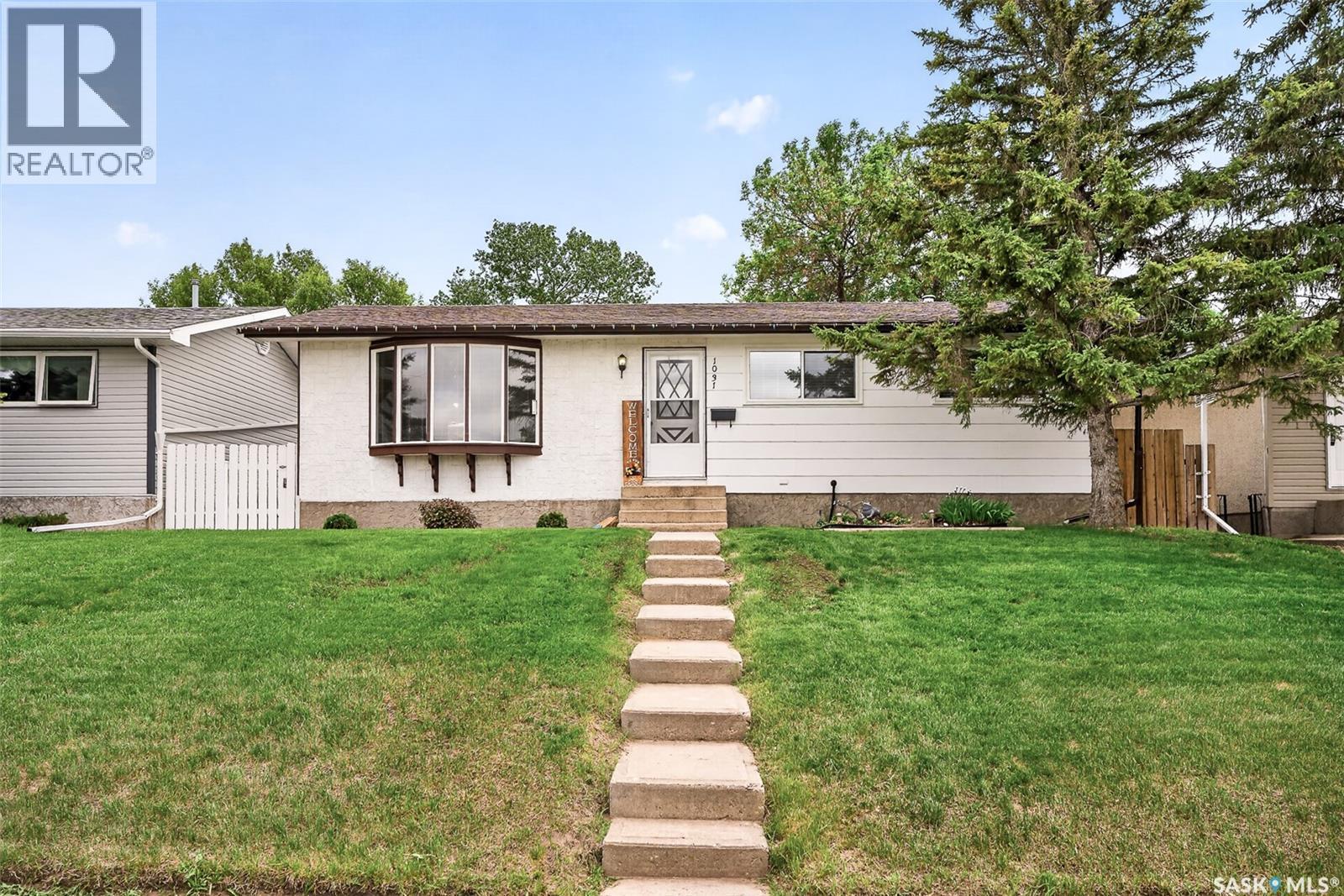 1031 Ross Street E, Moose Jaw, SK