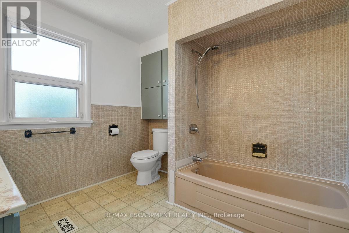 14 Niagara Street, Hamilton, ON