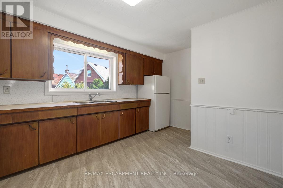 14 Niagara Street, Hamilton, ON