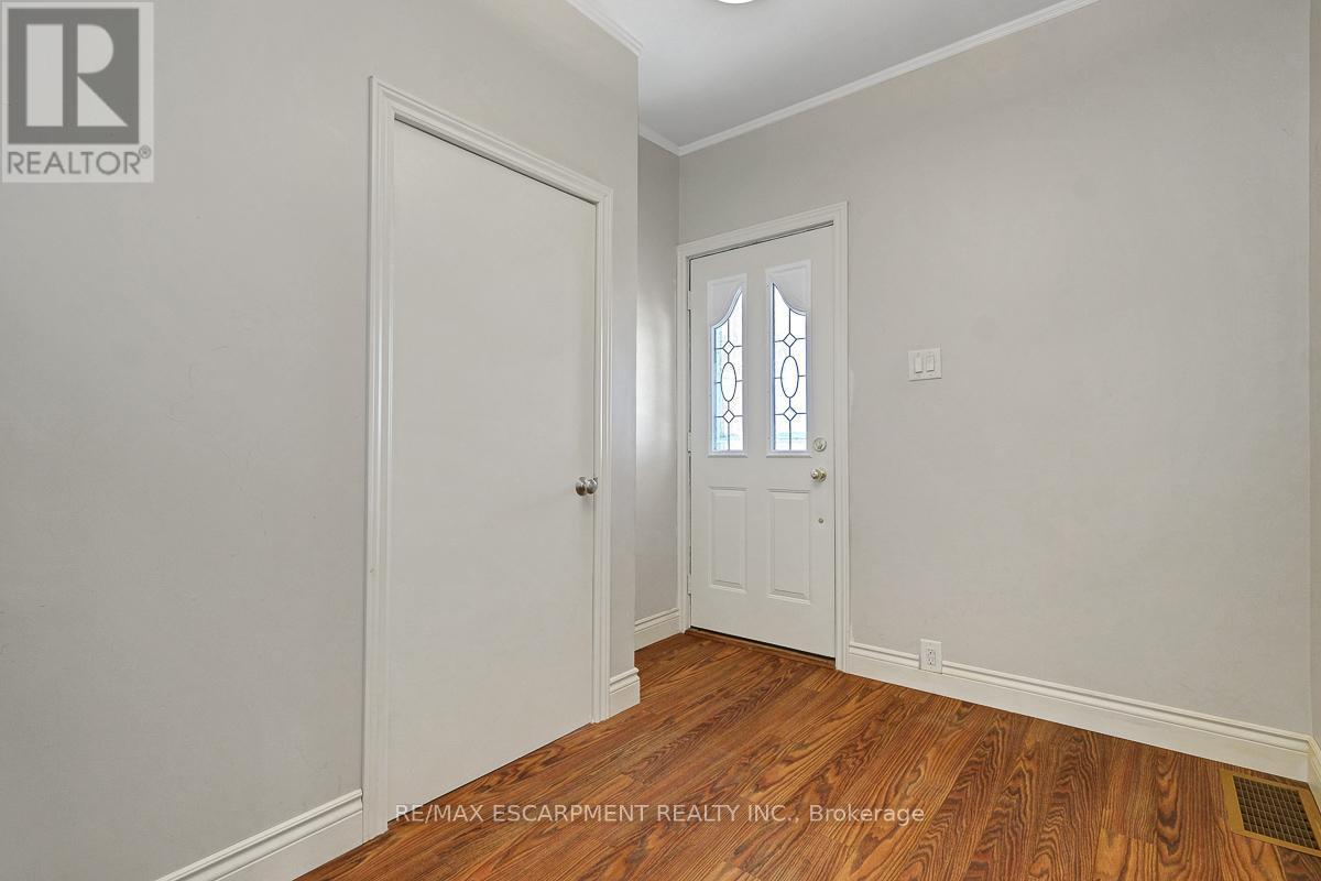 14 Niagara Street, Hamilton, ON