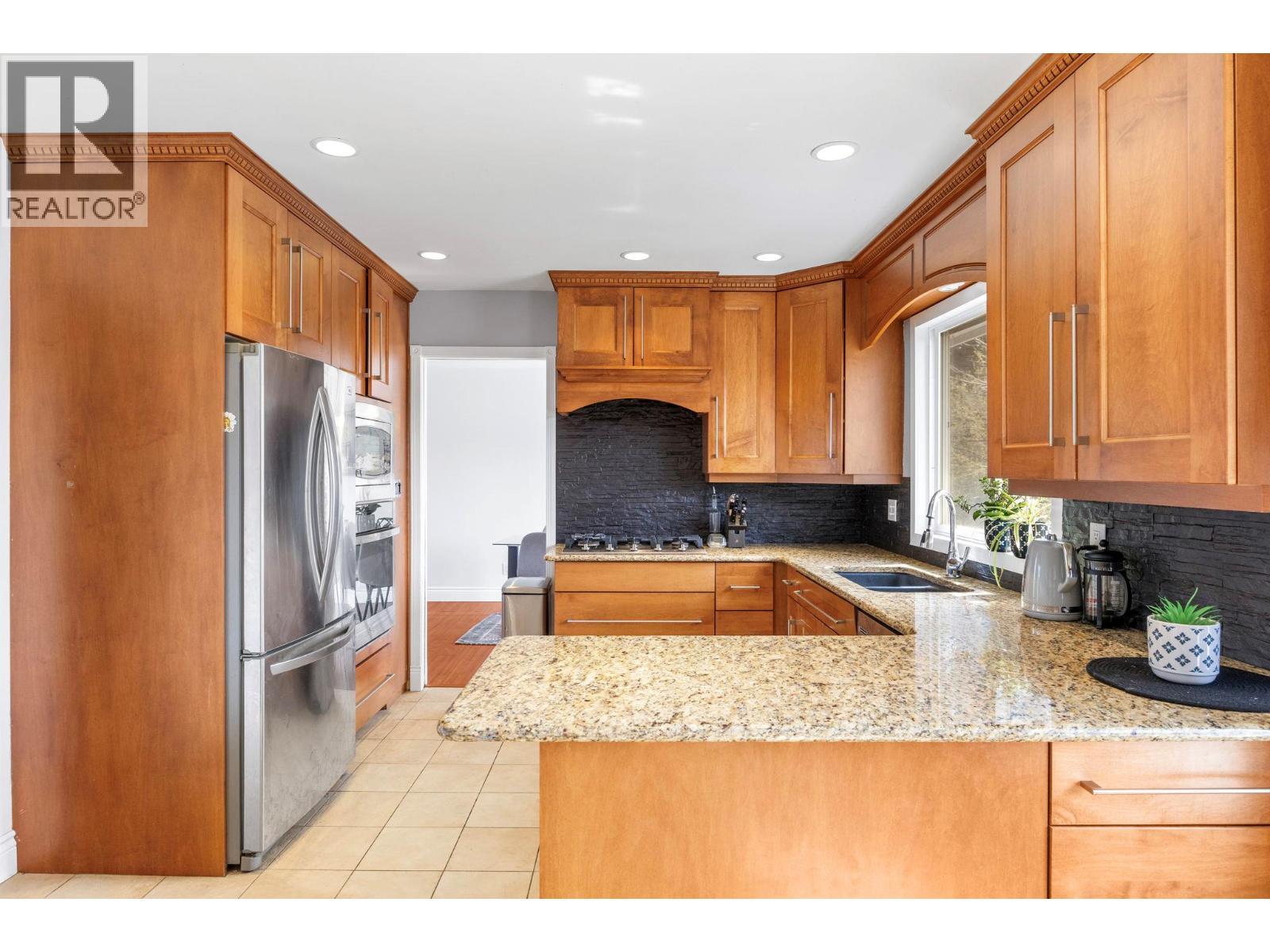 2545 Crestview Road, West Kelowna, BC