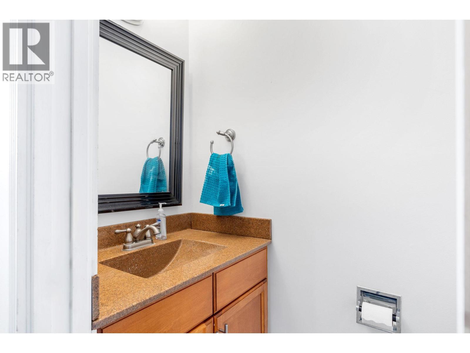 2545 Crestview Road, West Kelowna, BC