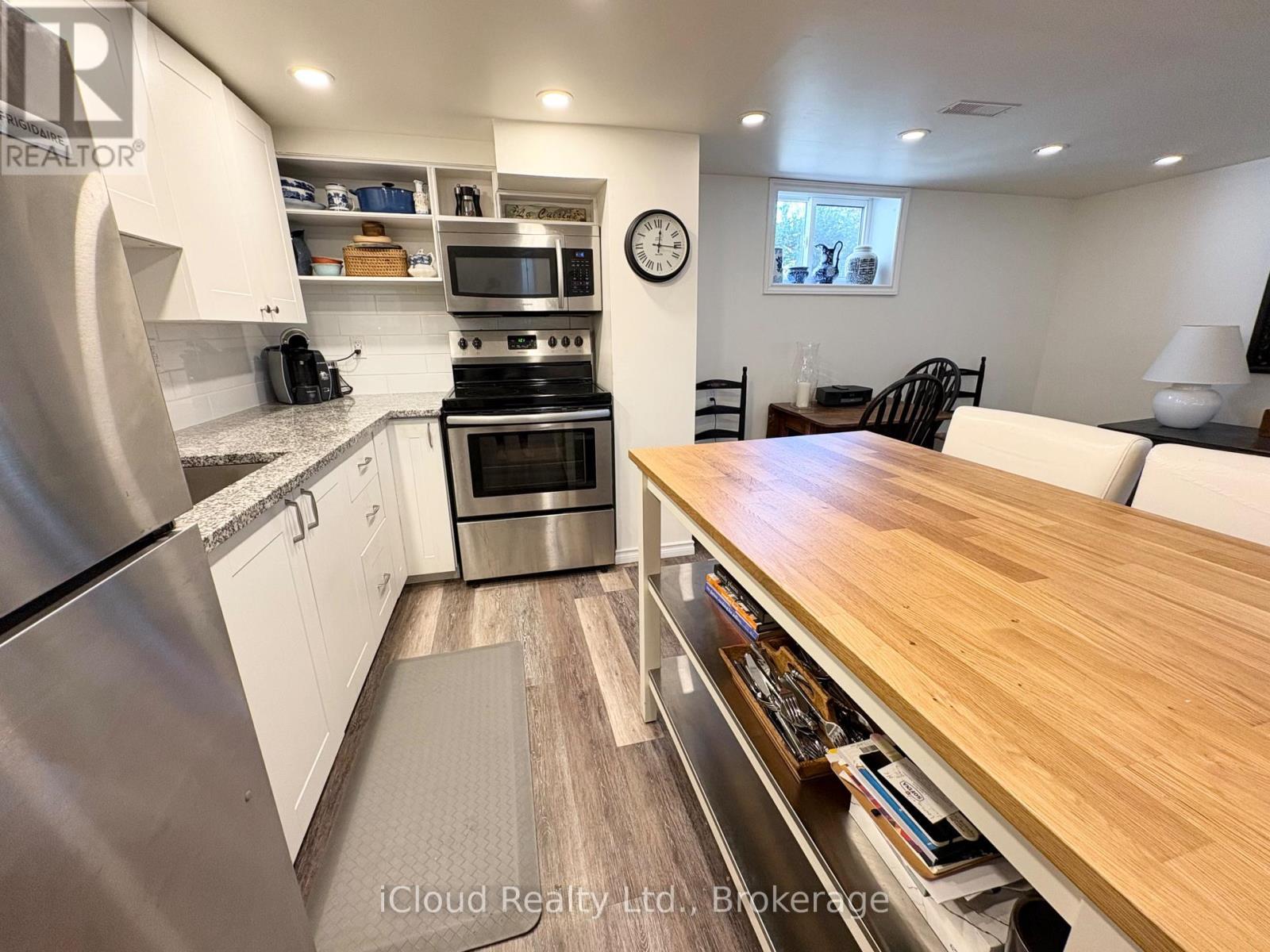105 East 4Th Street, Hamilton, ON