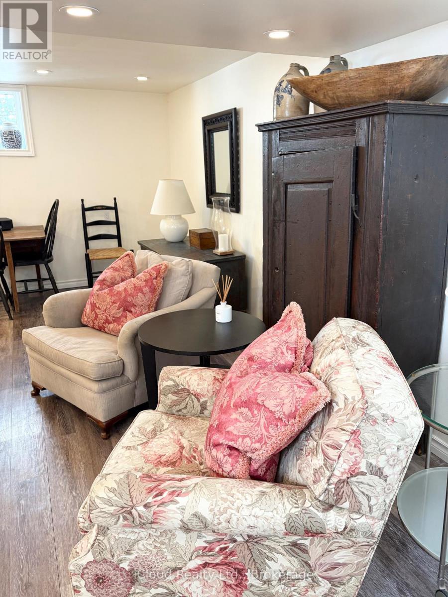 105 East 4Th Street, Hamilton, ON