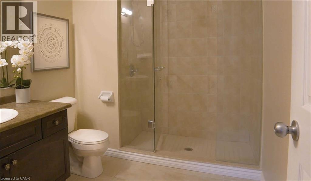 523 Windflower Crescent, Kitchener, ON - Indoor Photo Showing Bathroom