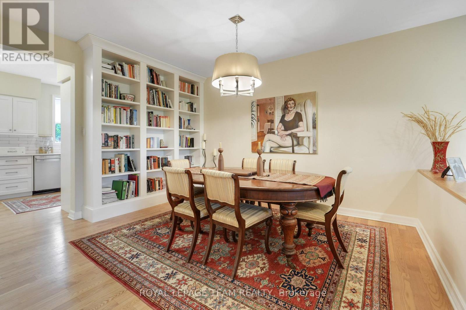 BUILT-IN BOOKCASES - 13 Oak Park Private, Ottawa, ON - Indoor Photo Showing Dining Room