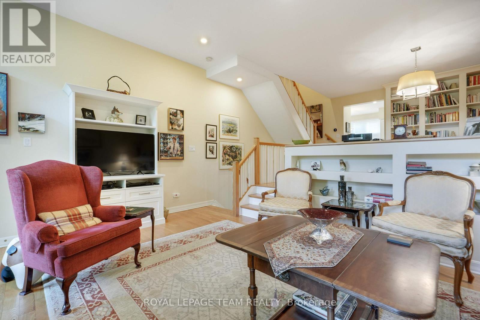 LIVING ROOM - 13 Oak Park Private, Ottawa, ON - Indoor Photo Showing Other Room