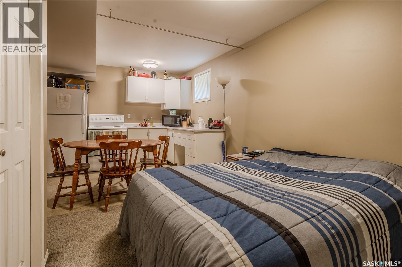 618 3Rd Street E, Saskatoon, SK