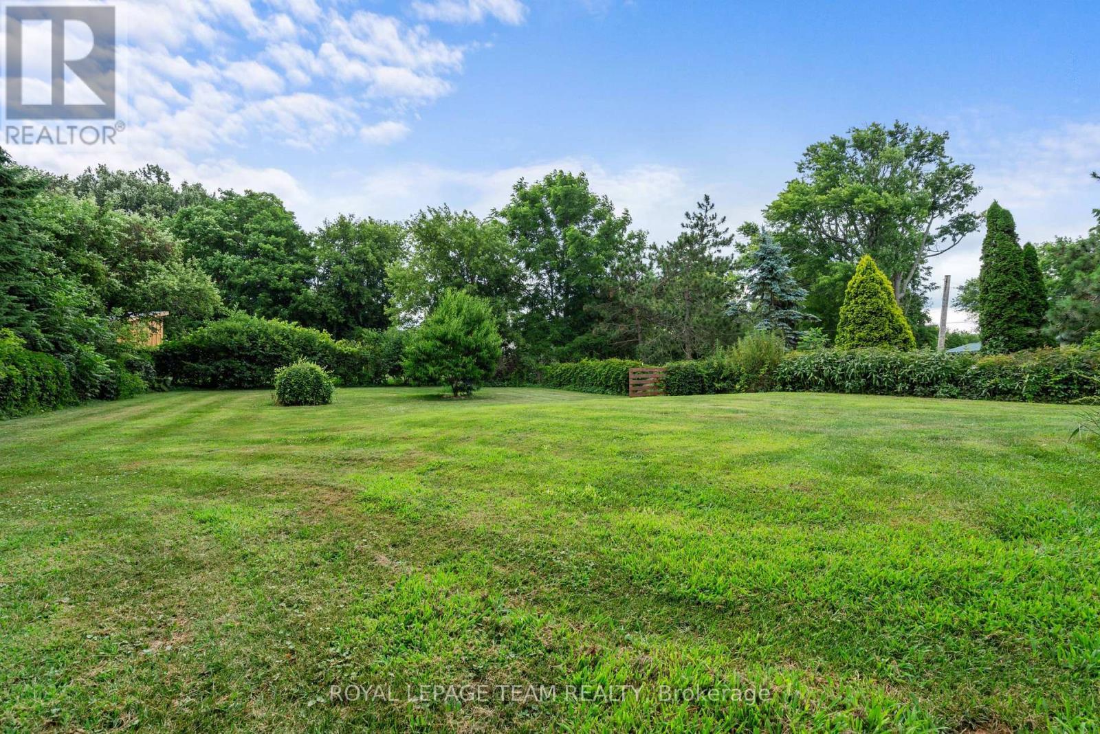 5687 Cherry Street, South Dundas, ON - Outdoor
