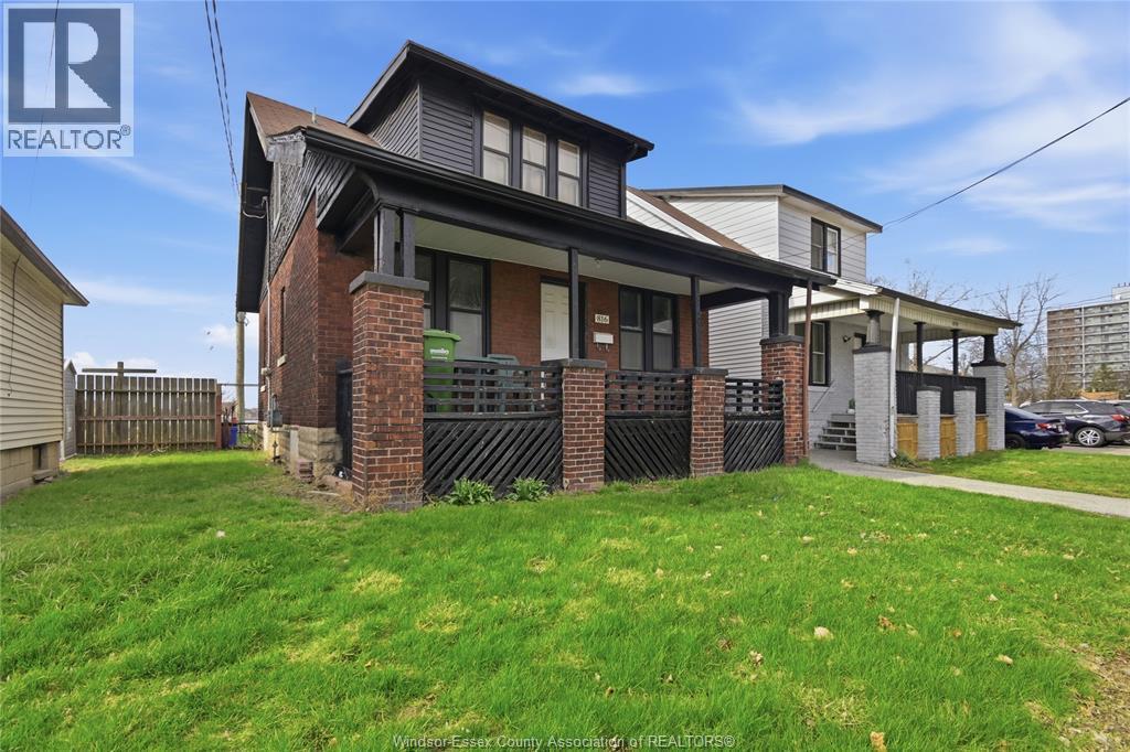 819-829 Riverside Dr., Windsor, ON - Outdoor
