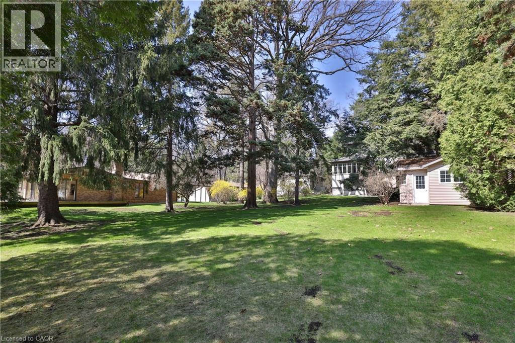 845 Chaucer Avenue, Mississauga, ON
