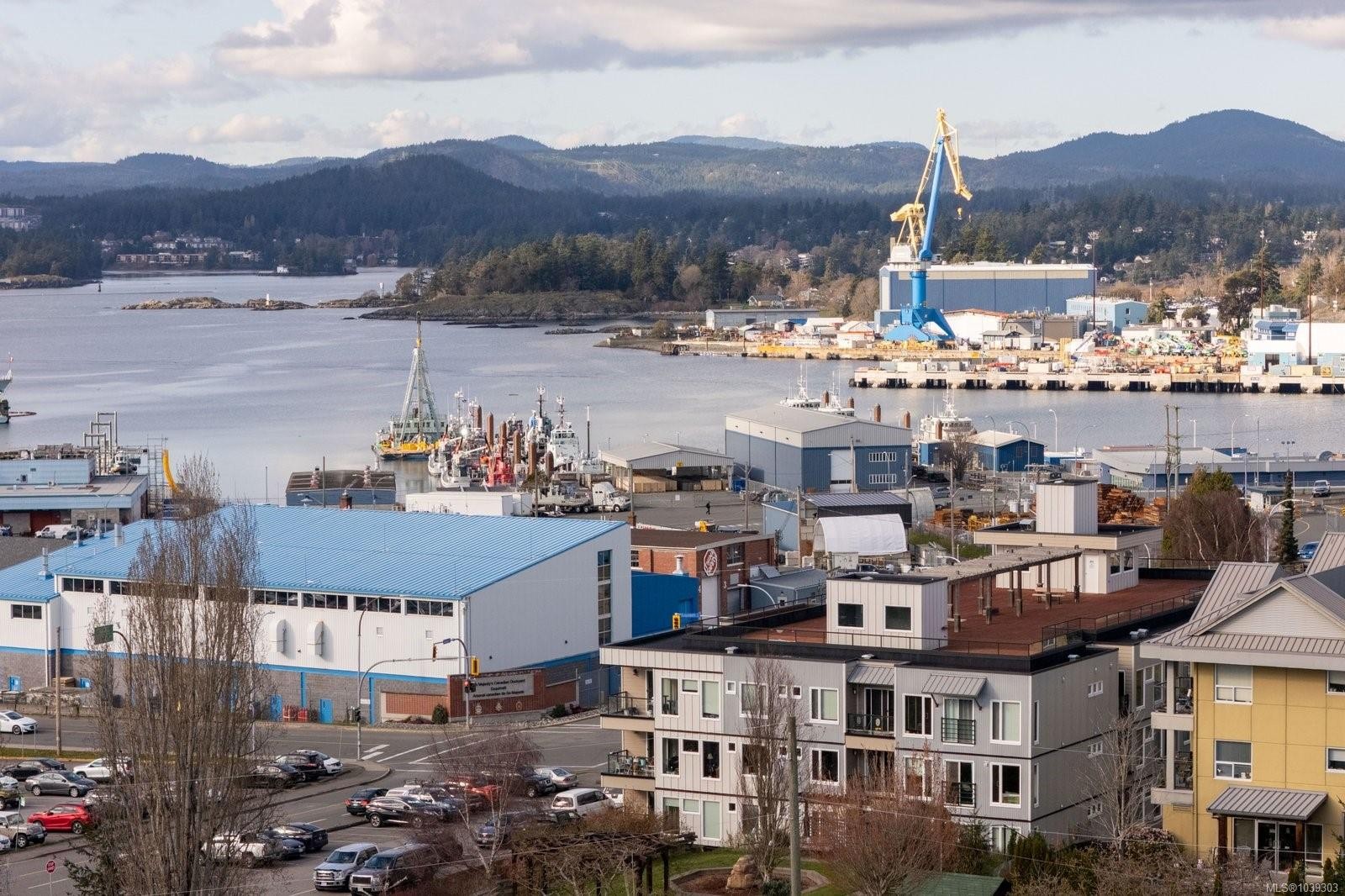 #204-1405 Esquimalt Rd, Esquimalt, BC - Outdoor With Body Of Water With View