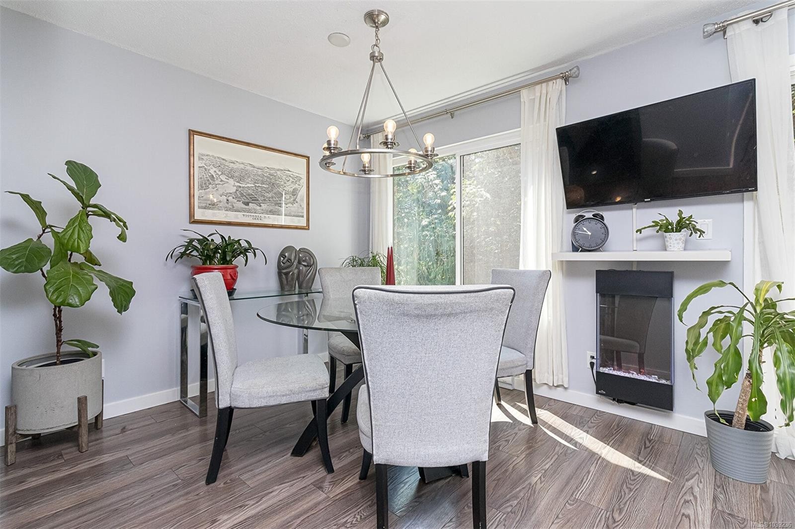 533 Crossandra Cres, Saanich, BC