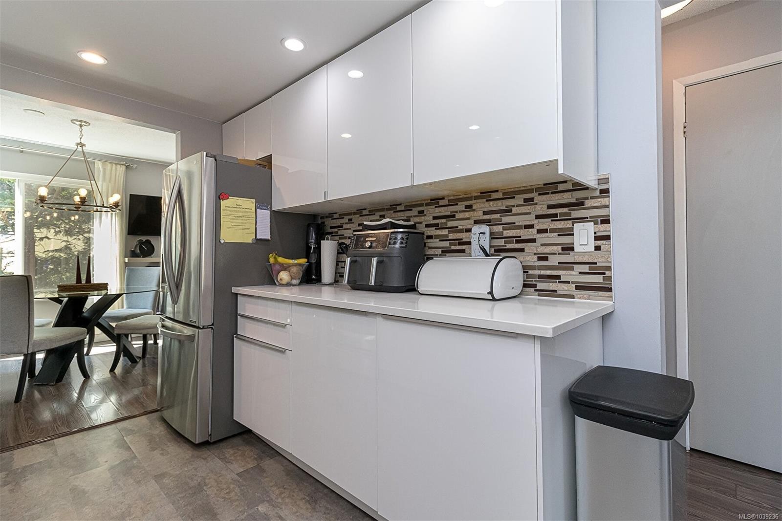 533 Crossandra Cres, Saanich, BC