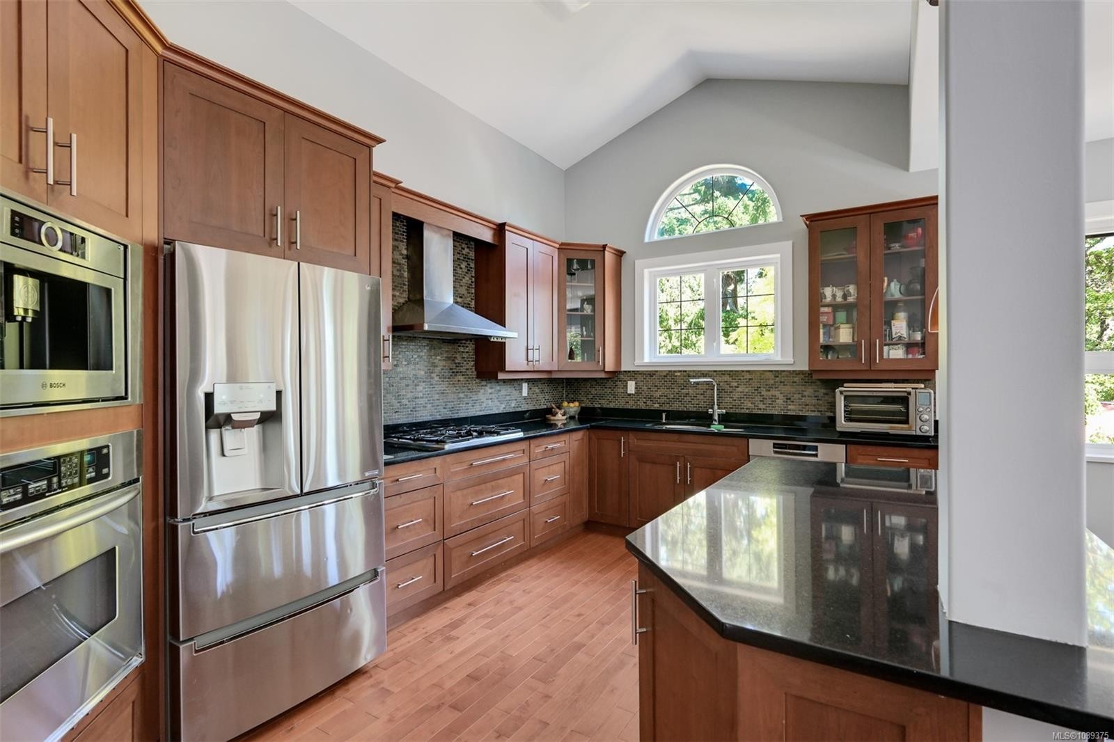 6799 Jedora Dr, Central Saanich, BC
